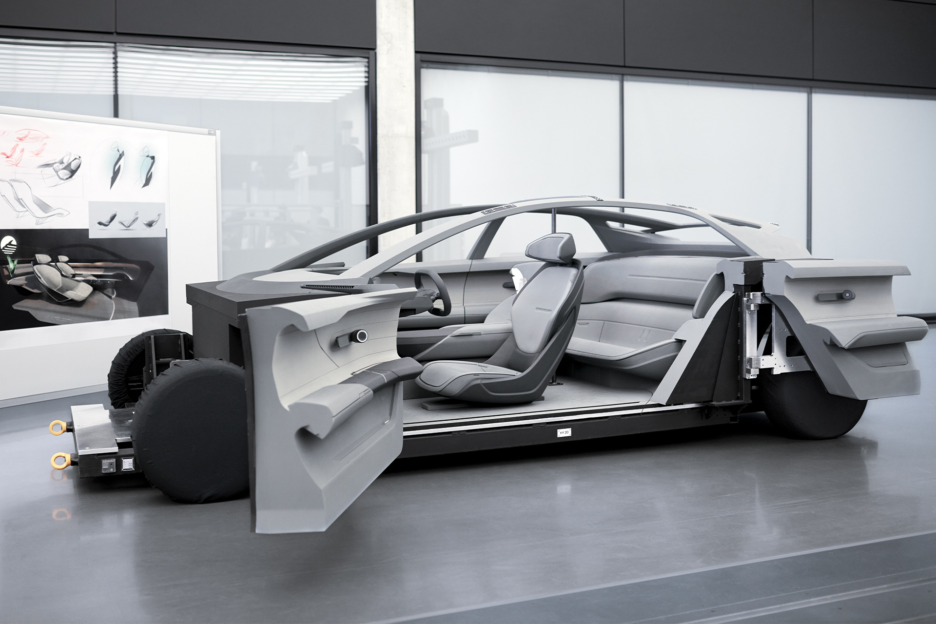 Audi grandsphere concept z otwartymi drzwiami.