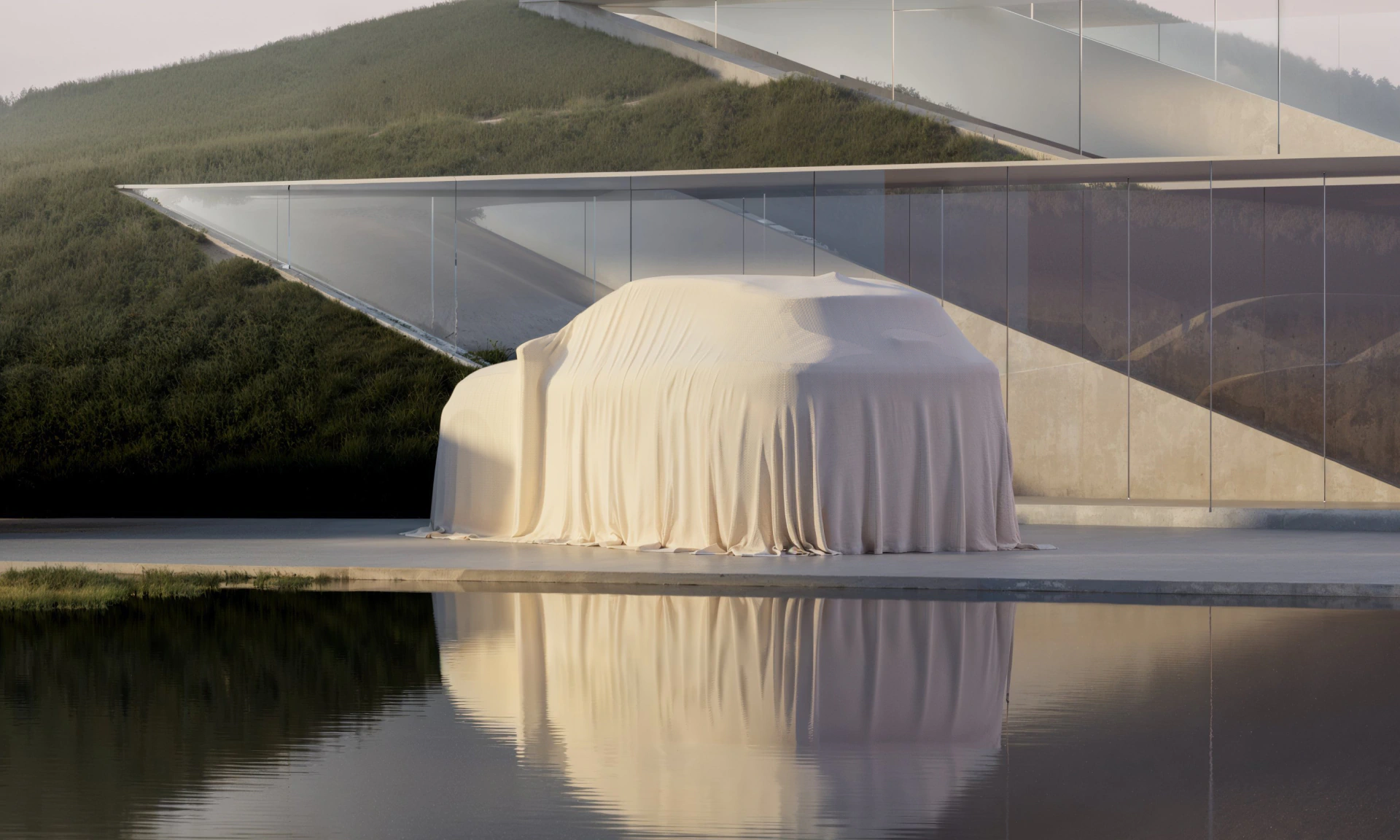 Kolejna grafika przedstawiająca oklejone Audi Q6 e-tron przed wyjątkowym budynkiem.